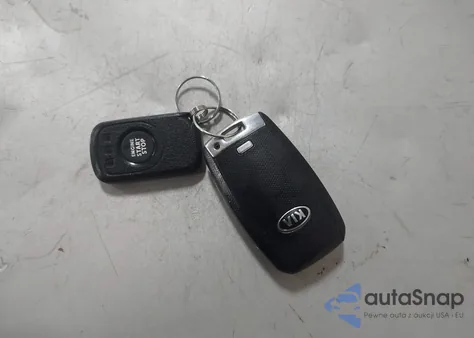 2017 Kia Sedona Ex z USA, uszkodzony, nr VIN KNDMC5C1XH6280139